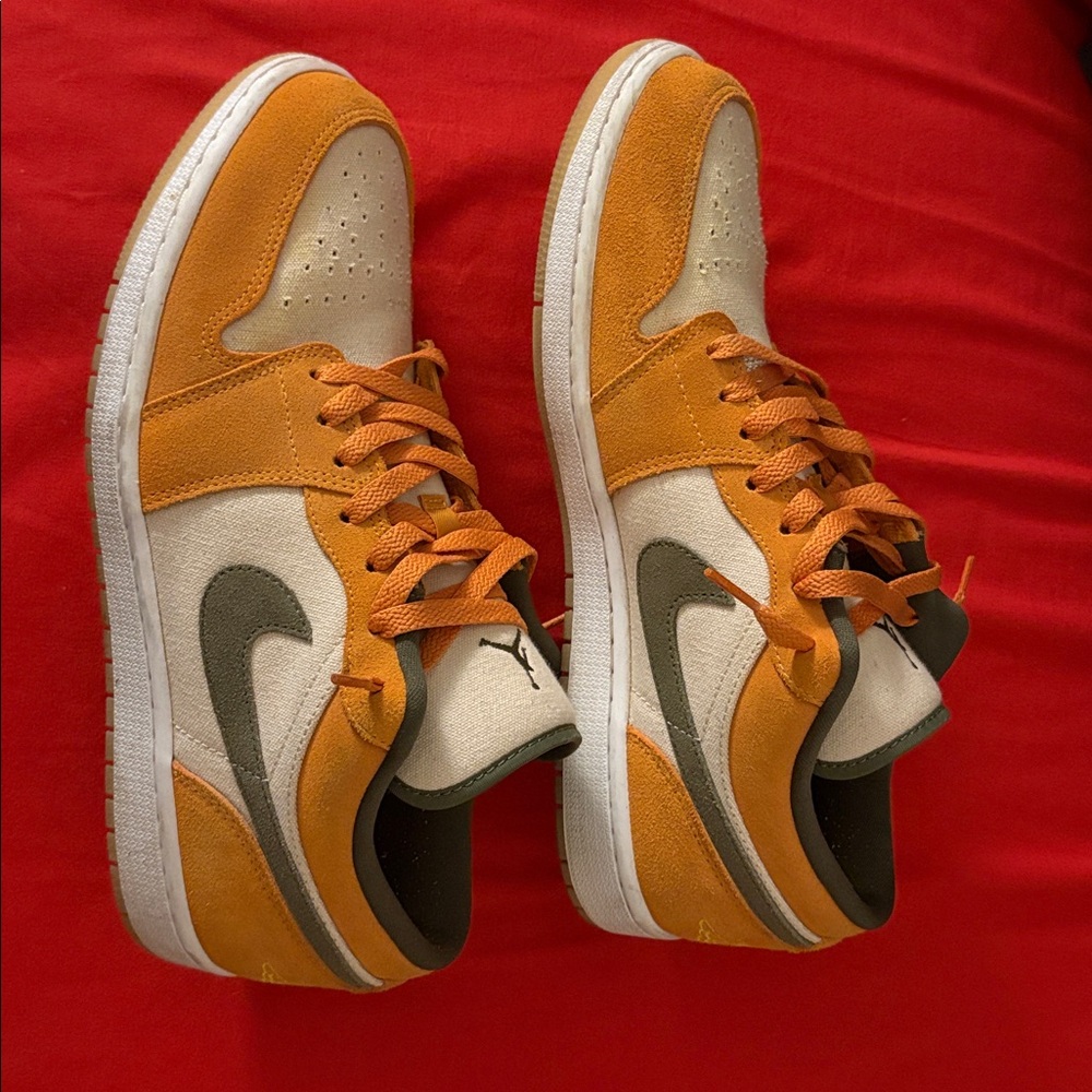 Jordan Sneakers in Orange and Gray